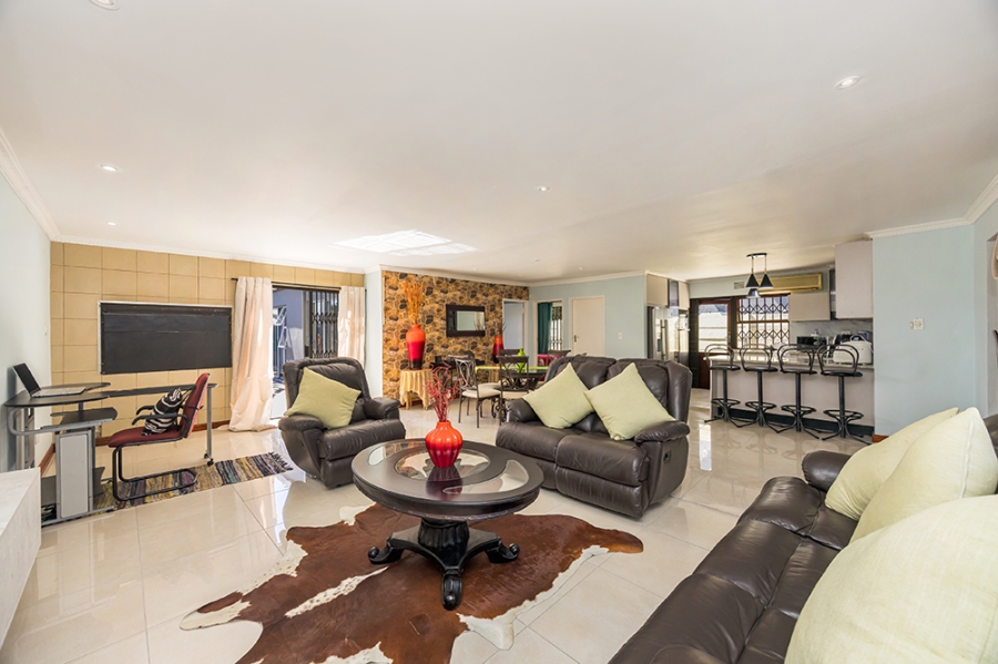 3 Bedroom Property for Sale in Table View Western Cape